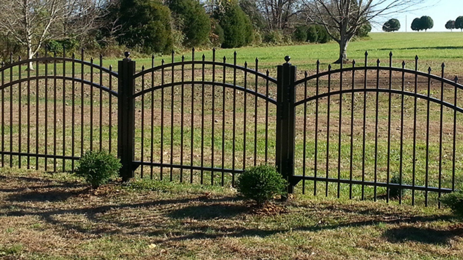 Front deals yard fence