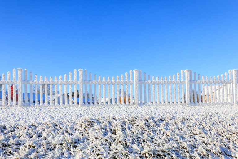 CF- Winter Vinyl Fence Maintenance vinyl fence in snow