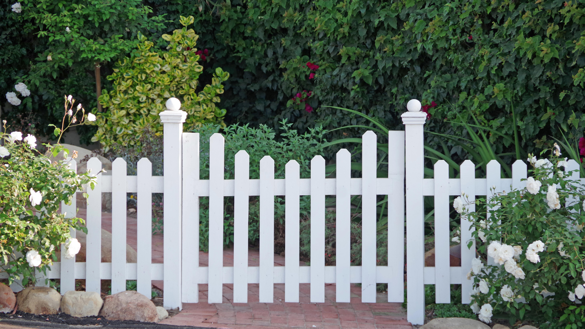 spring fence installation